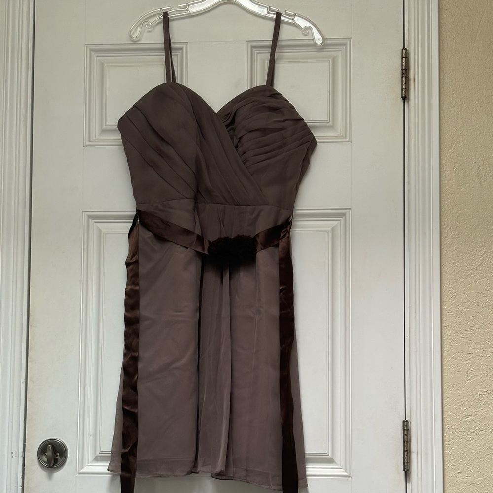 Used once Brown dress Da Vinci